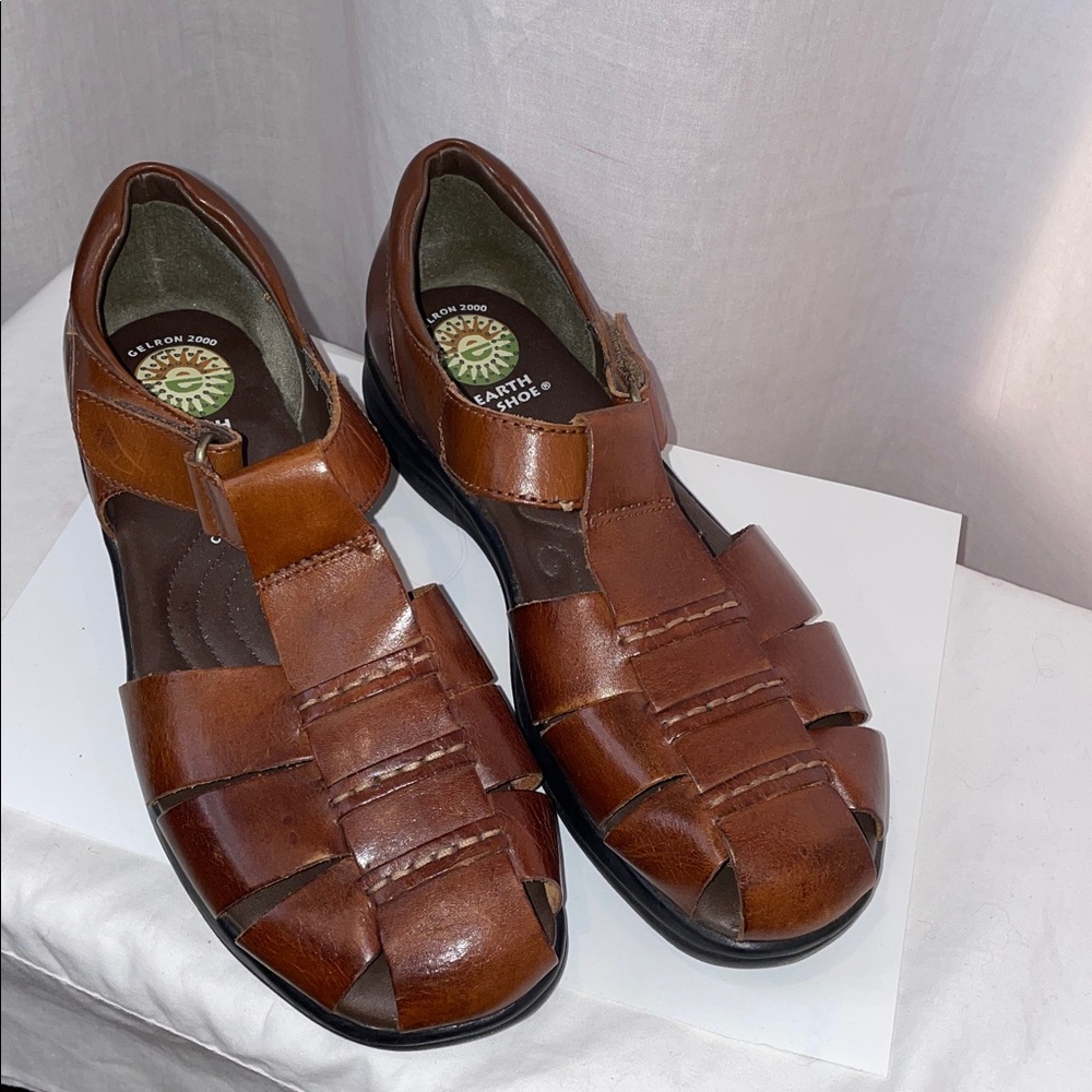 EARTH SHOE HARLEN BROWN LEATHER FISHERMAN COASTAL GRAMDMA VELCRO SANDAL SIZE 9